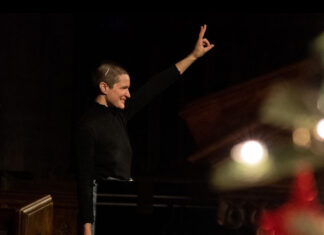 Adrianne Lenker live in Los Angeles: a church setting for some unreleased gems Adrianne LENKER Los Angeles