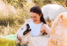 Sigrid backstage at Standon Calling: “If I could live on a tour bus – I would!” Sigird