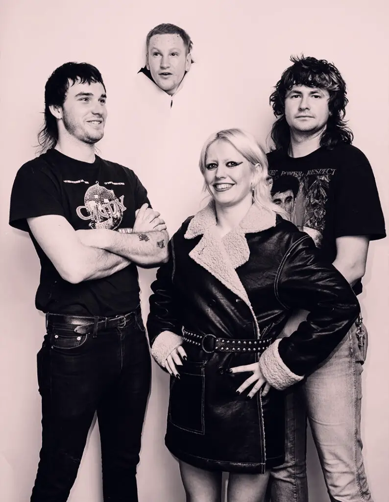 Amyl & The Sniffers