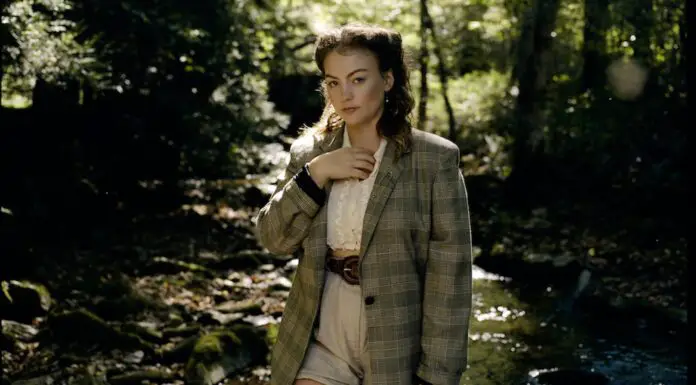 45s of the week: Angel Olsen, MUNA, Beabadoobee and more! Angel Olsen