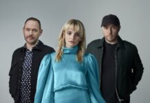 CHVRCHES just brought ‘Carrie’ gore to Glastonbury Chvrches - Screen Violence review