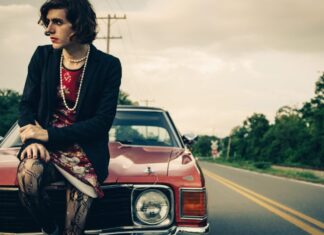 Ezra Furman comes out as transgender: “I’m very proud to be a trans woman” Ezra Furman car