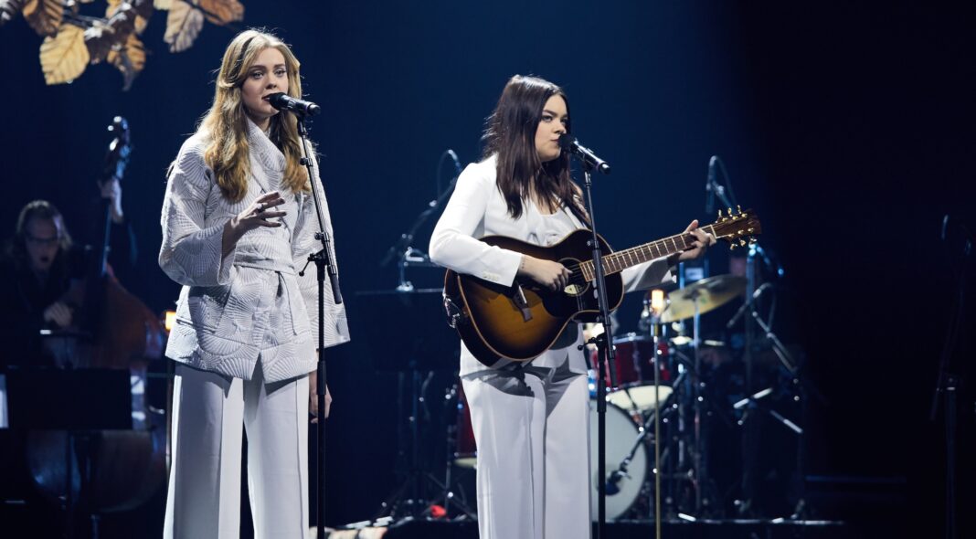 First Aid Kit live