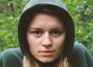 Girl In Red – ‘if i could make it go quiet’ review: a perfect, indie-pop coming-of-age album Girl In Red