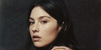 TREMORS// Gracie Abrams knows what it feels like Gracie Abrams