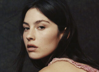 TREMORS// Gracie Abrams knows what it feels like Gracie Abrams