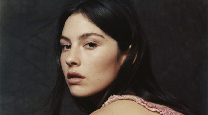 TREMORS// Gracie Abrams knows what it feels like Gracie Abrams