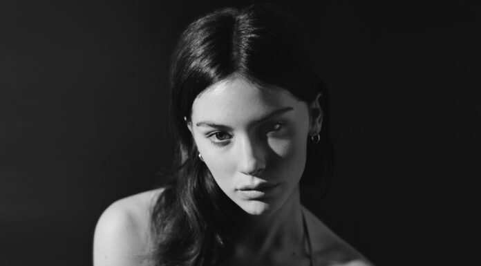 Gracie Abrams – ‘Good Riddance’: a bold exploration of the difficult side of introspection Gracie Abrams