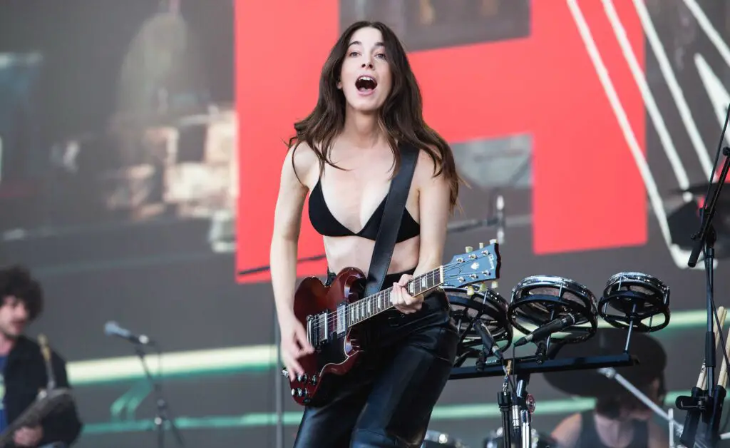 Danielle Haim Glastonbury 2022