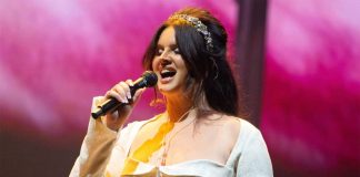 Heckling fan shows why you shouldn’t mess with Lana Del Rey Lana Del Rey Glastonbury 2023