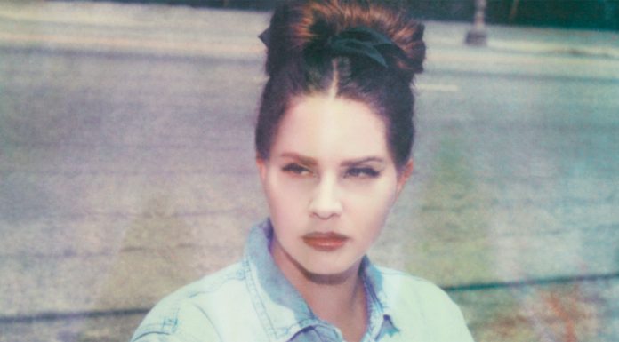 Lana Del Rey’s Coachella billboard wants to remind us of her ‘SNL’ crucifixion Lana Del Rey