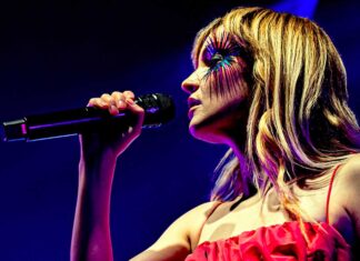 Chvrches live in LA: Hollywood is the perfect setting for Lauren Mayberry’s theatrics Lauren Mayberry December 2021