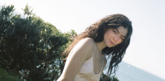 Is Lorde working with Blood Orange’s Dev Hynes on her new album? Lorde Stoned at the Nail Salon