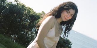 Lorde seems like the best day drinking partner Lorde