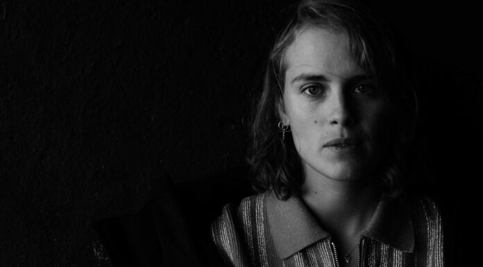 Marika Hackman – ‘Covers’ review: a portrait of the artist as a young fan Marika Hackman