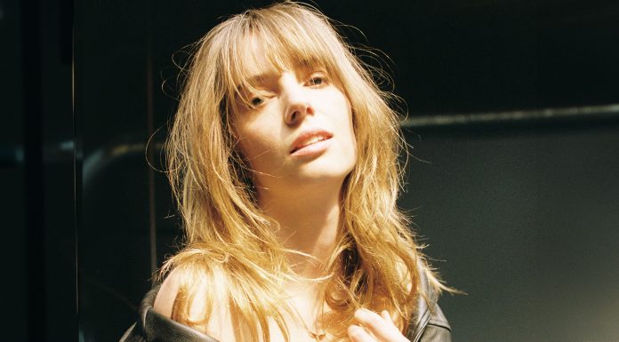 Maya Hawke: “If you have chaotic relationships, you’re going to get gossiped about” Maya Hawke