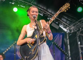 Barn on the Farm: the boutique festival artists love Nieve Ella