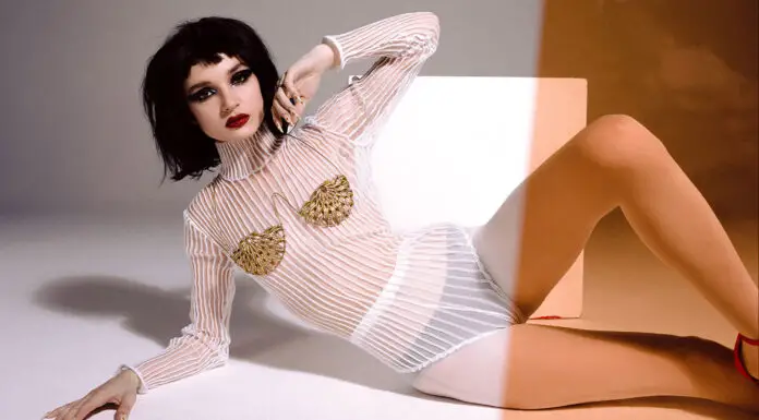 Poppy – ‘Flux’ review: a raucous meditation on accepting uncertainty Poppy Flux album review