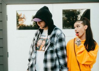 Lucy Dacus’ and Julien Baker’s Pete Davidson and Ariana-referencing Halloween costume wins the weekend Lucy Dacus Pete Davidson and Ariana Halloween costume