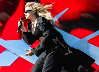 Queerchella: Why fans are calling this year’s festival a ‘sapphic dream’ Renee Rapp at Coachella 2024