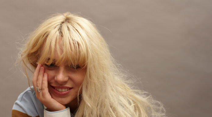 45’s of the week – Aly & AJ, White Lung, Tempest and more! Rose Gray