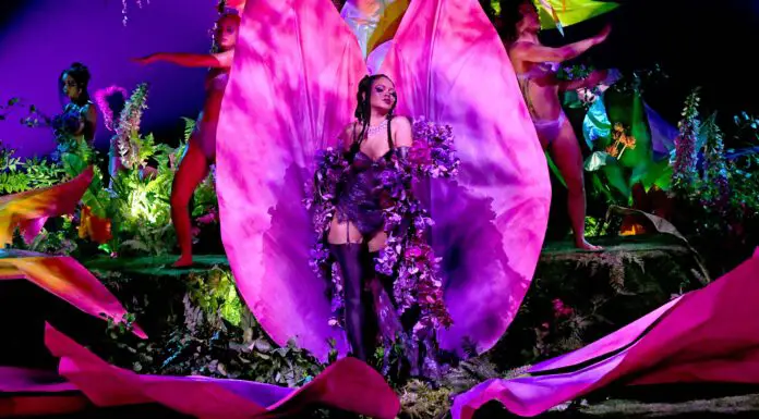 Rihanna’s magical Savage x Fenty show in 10 surprising facts Rihanna Savage x Fenty