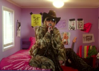 Watch Miley Cyrus cover Mazzy Star during Tiny Desk (Home) Concert Miley Cyrus Tiny Desk