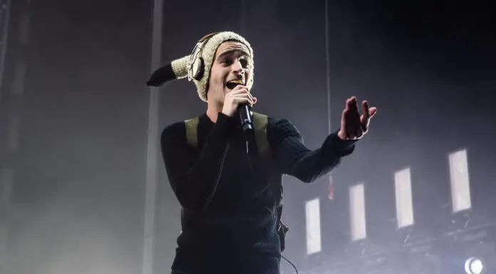 45 songs about growing up Matty Healy The 1975 rabbit hat