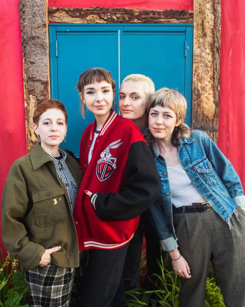 The Regrettes