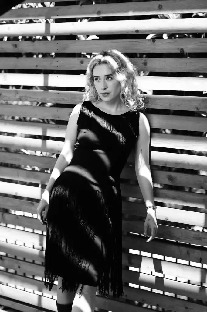 Blondshell 2026 black and white