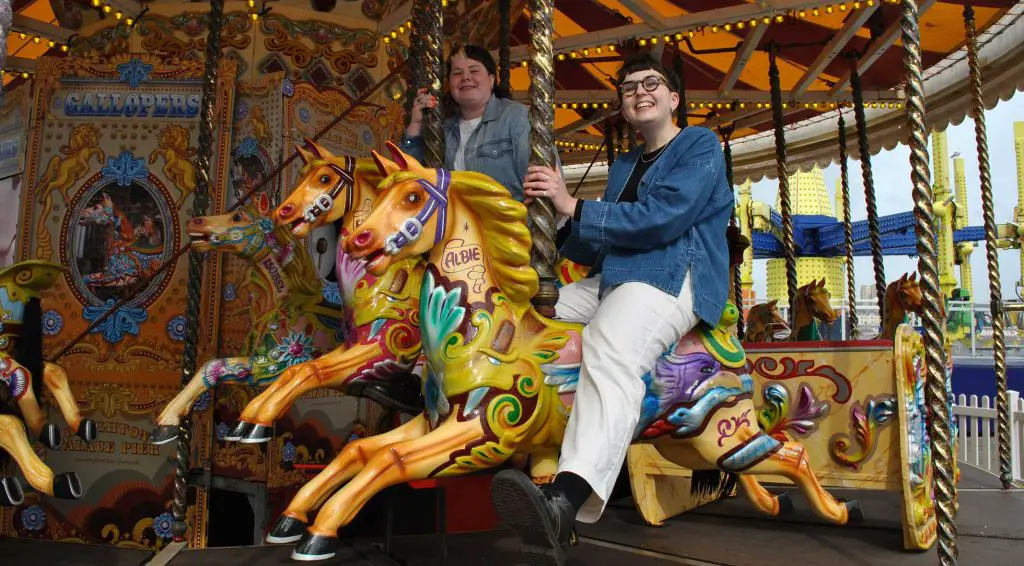 Arxx on a carousel