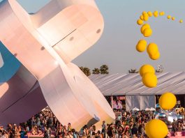 Coachella balloons