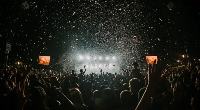 Liverpool’s COVID-19 pilot gig will be like the pandemic “never happened” Music festival crowd