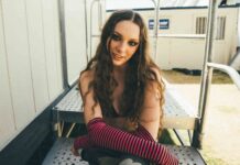 Backstage at Coachella with Holly Humberstone Holly Humberstone Coachella 2022