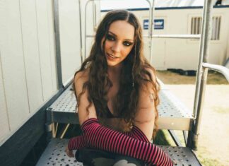 Backstage at Coachella with Holly Humberstone Holly Humberstone Coachella 2022