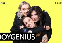 “This song is fuckboy-genius” – Phoebe Bridgers, Lucy Dacus and Julien Baker explain ‘Not Strong Enough’
