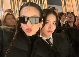Rosalía and BLACKPINK’s Jisoo are Paris Fashion Week’s coolest new besties Rosalía and BLACKPINK’s Jisoo at Paris Fashion Week