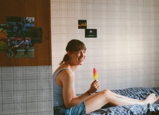 Meet Chloe Slater, the alt-pop star and Daisy Edgar-Jones doppelgänger Chloe Slater