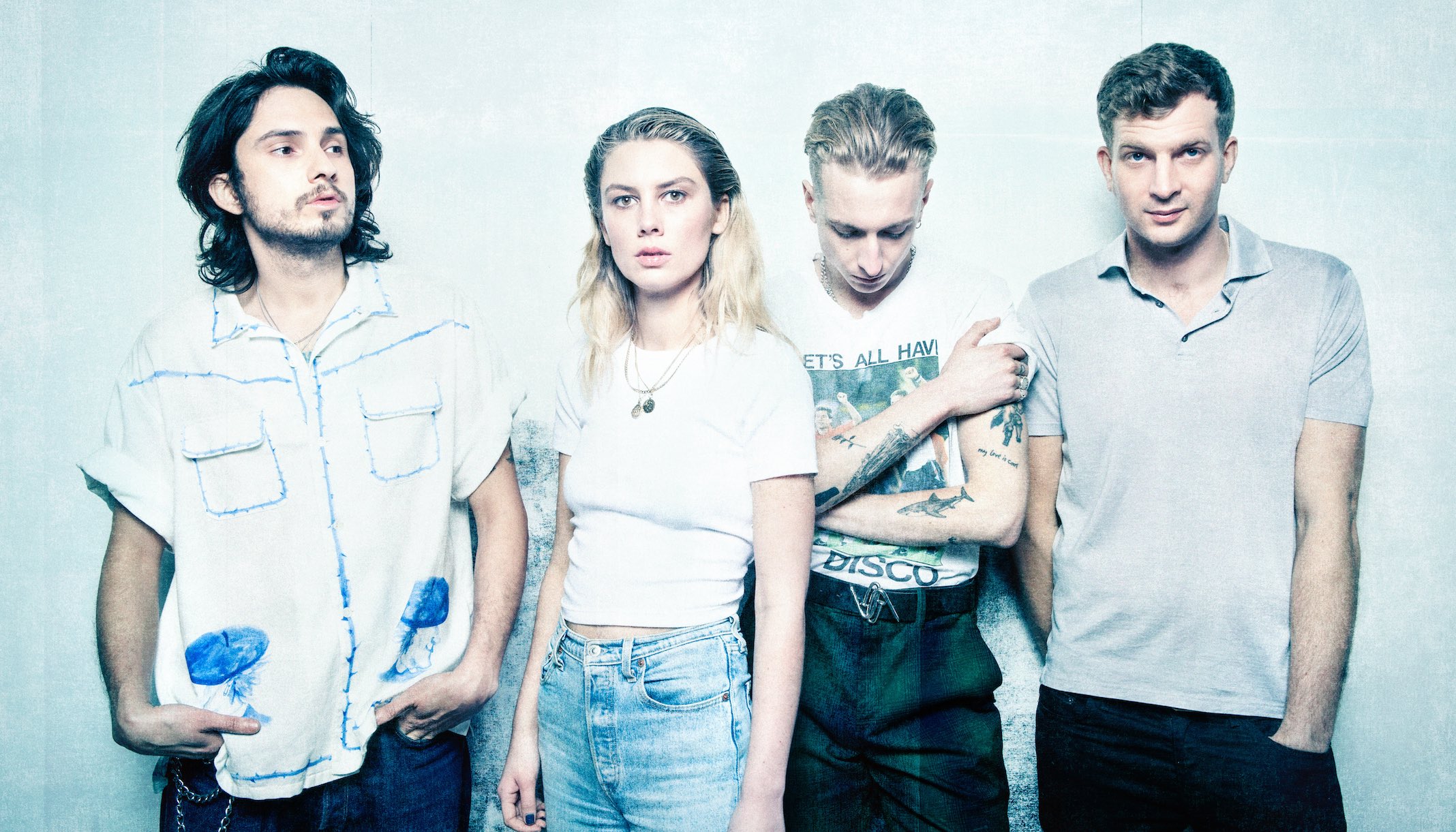 wolf alice blue weekend tour